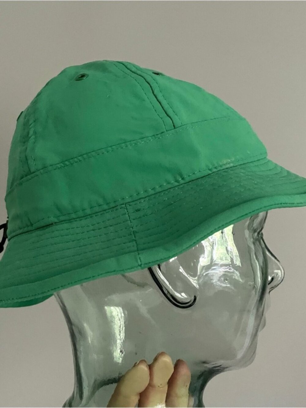 Aritzia TNA Green Gaffey Round Water Resistant Bucket Hat - XS/S, worn 1X! - Picture 3 of 9